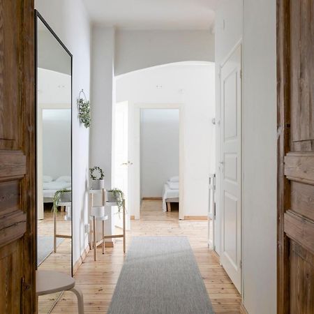 2Ndhomes Central & Spacious 85M2 Apartment In Yrjoenkatu Helsínquia Exterior foto
