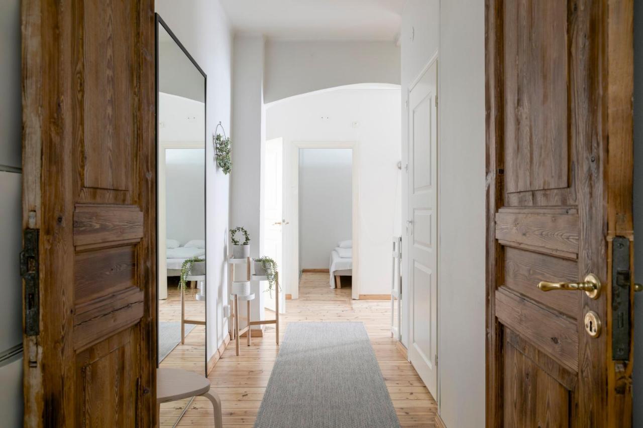 2Ndhomes Central & Spacious 85M2 Apartment In Yrjoenkatu Helsínquia Exterior foto